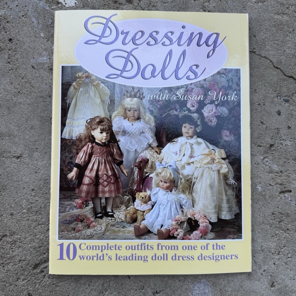 VTG Dressing Dolls Book 10 Outfits 18" Dolls Elegant Gowns Old Fashioned 1995